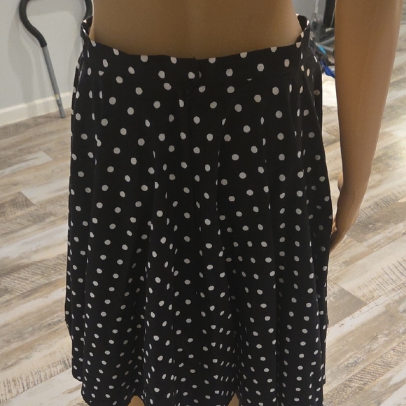 Chic Black and White Polka Dot A-Line Skirt - Picture 3 of 9